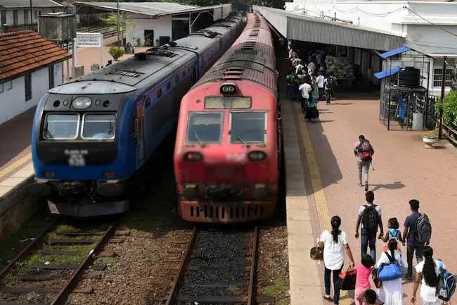 කාර්යාල දුම්රිය ධාවනය ගැන පැහැදිලි කිරීමක්