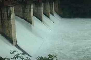 ප්‍රධාන ජලාශ රැසක් තවදුරටත් වාන් දමයි