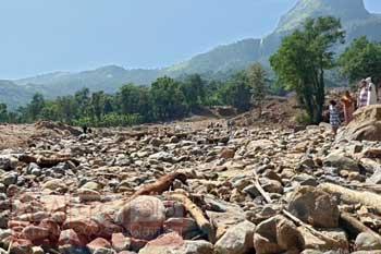 නායයෑම් ගැන අලුත්ම වාර්තාව - සමස්ත භූමියෙන් 30%ක් නායයෑම් සිදුවිය හැකි බවට හඳුනාගනී