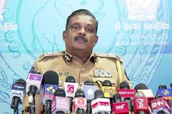 අපරික්ෂාකාරීව රිය ධාවනය කළොත් ඉදිරියේදී වැඩ වරදියි