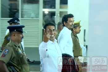 ජොන්ස්ටන්, පුත්‍රයින් දෙදෙනා ඇතුළු සැකකරුවන් 5දෙනා තවදුරටත් රිමාන්ඩ්