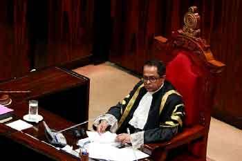 විපක්ෂයේ ඉල්ලීමක් කථානායක ප්‍රතික්ෂේප කරයි