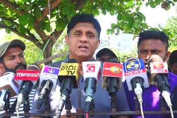 සංවර්ධන නිලධාරීන්ගේ මාරාන්තික උපවාසයට සජිත් දෙවැනි දිනටත් යයි