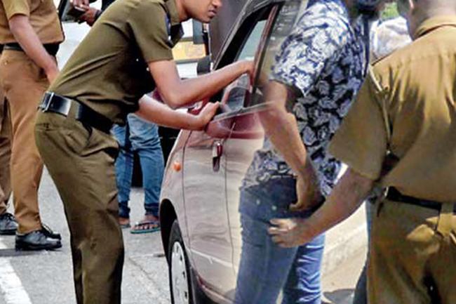 දෛනික පොලිස් මෙහෙයුම්වලදී බීමත් රියදුරන් 422ක් අත්අඩංගුවට
