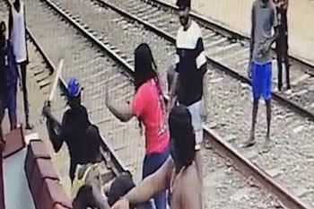 ක්‍රිකට් පිත්තකින් පහර කෑ තරුණයෙකු මරුට