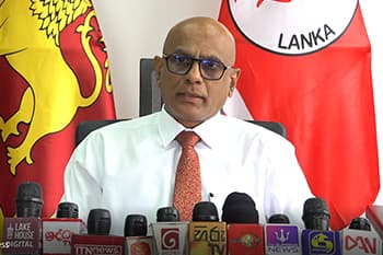 ඉන්ධන තොග ප්‍රමාණවත් අනිසි බියක් එපා - ලංකා ඛනිජ තෙල් නීතිගත සංස්ථාව කියයි