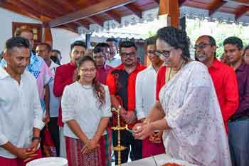 අලුත් අවුරුදු සංස්කෘතික උත්සවය අගමැතිනියගේ ප්‍රධානත්වයෙන් ගම්පහදී