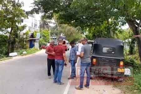 අත්අඩංගුවෙන් පලායාමට උත්සාහකළ අයෙකුට පොලීසියෙන් වෙඩි