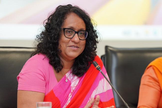 අධ්‍යාපන ප්‍රතිසංස්කරණ අධීක්ෂණයට ගුරු උපදේශකවරුන් සම්බන්ධ කර ගත යුතුයි - අගමැතිනිය