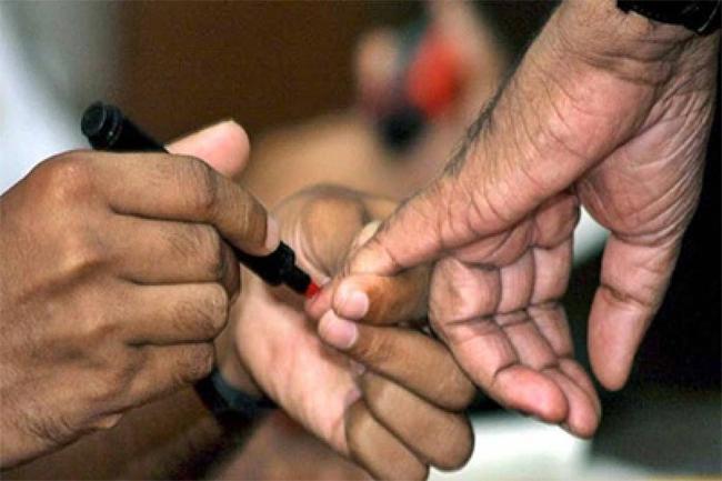 නීති ප්‍රතිපාදන ලැබුණු සැනින් පළාත් සභා ඡන්දය තියන්න සූදානම් - මැතිවරණ කොමිසම