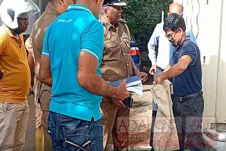 රාජ්‍ය බැංකුවක ATM යන්ත්‍රයේ තැන්පත් කිරීමට ගෙන ආ රු. කෝටි 3ක මුදල් බෑගය පැහැර ගනී