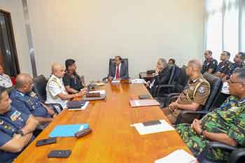 ත්‍රස්ත ක්‍රියා හේතුවෙන් ආබාධිත වූ ආරක්ෂක අංශ සාමාජිකයින්ට සහන සැලසීම සඳහා සාකච්ඡාවක්