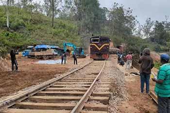 නානුඔය - බදුල්ල අතර දුම්රිය ධාවනයේ කාලසටහන නිකුත් කෙරේ