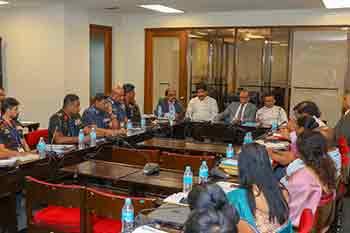 යාපනයේ ඉඩම් නැවත පැවරීම කඩිනම් කෙරේ