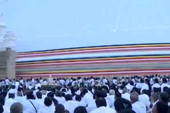 අනුරාධපුරයට පැමිණෙන සැදැහැවතුන්ට පොසොන් කමිටුවෙන් දැනුම්දීමක්
