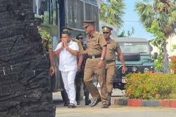 දැඩි ආරක්ෂාවක් මැද අධිකරණයට රැගෙන ආ පිල්ලෙයාන්ට ලැබුණු තීන්දුව