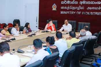 පුනරුත්ථාපනය වන තරුණ ප්‍රජාව වෘත්තිමය රැකියාවලට යොමු කිරීමට වැඩසටහනක්