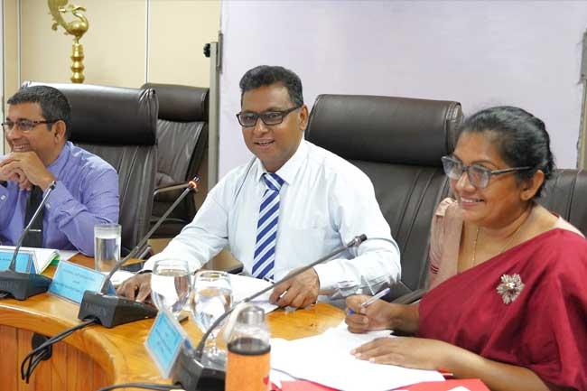 ආබාධ සහිත පුද්ගලයන් සඳහා ප්‍රමුඛතා කාඩ්පතක් හඳුන්වා දීමට පියවර