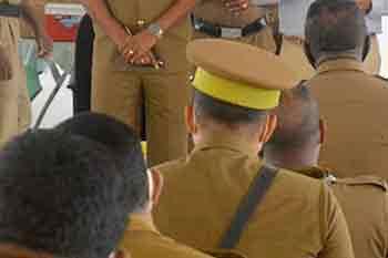 සියලු බන්ධනාගාරවල ජ්‍යේෂ්ඨ නිලධාරීන්ට කැඳවීමක්