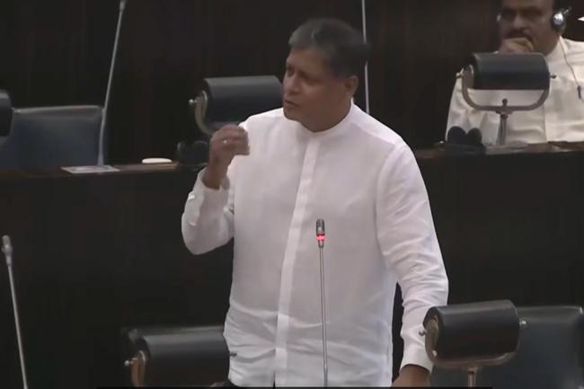 දේශපාලන පළිගැනීම් රටේ ප්‍රධාන මාතෘකාව වෙන්න බෑ - දිලිත්ගෙන් සැර ප්‍රකාශයක්