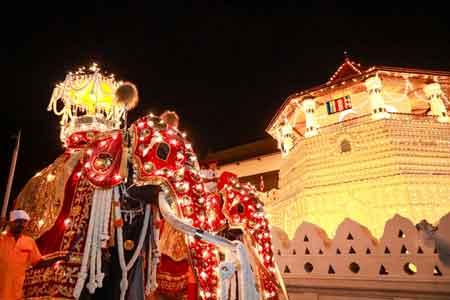 මහනුවර ඇසළ පෙරහැර මංගල්‍යයේ කප් සිටුවීම අගෝස්තු 13