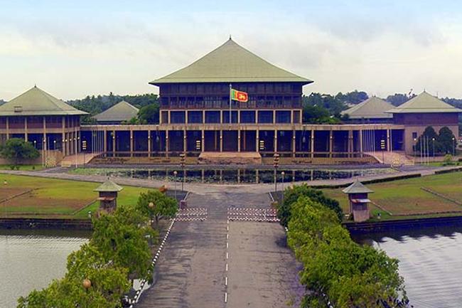 පාර්ලිමේන්තු සභාවාරය ඇරඹෙයි