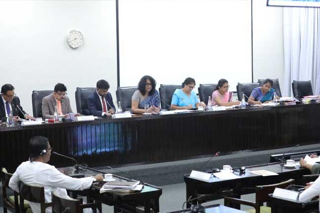 ශ්‍රී ලංකාවේ අධ්‍යාපන සභාව පිහිටුවීමේ අවසන් වාර්තාවට අනුමැතිය