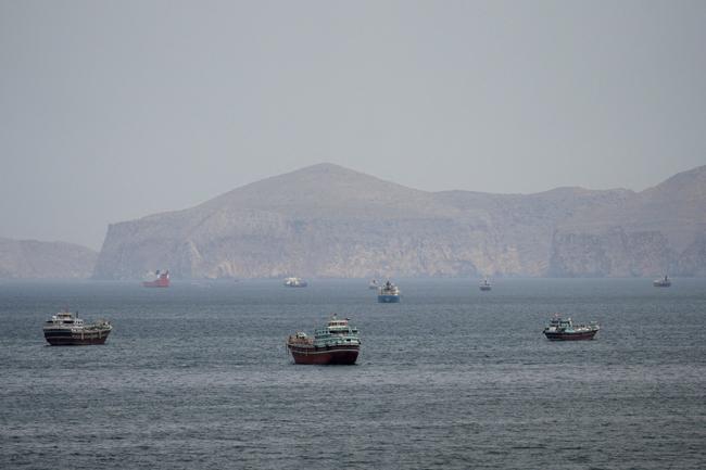 Hormuz සහ Bab al-Mandeb යනු මොනවාද?