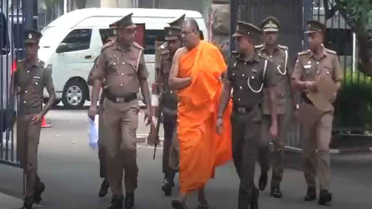 ඥානසාර හිමි අභියාචනාධිකරණයට රැගෙන එයි