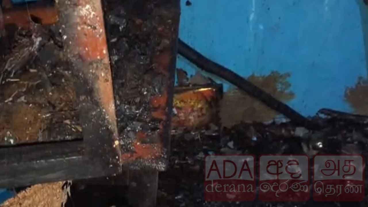 වතු නිවාස පෙළක ගින්නක් - නිවාස 3කට හානි