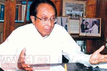 රොනී ද මෙල් දැයෙන් සමුගනී