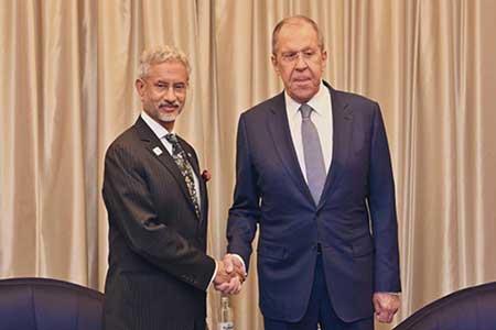 රුසියානු යුද බිමේ සිටින ඉන්දියානුවන් ගැන තීරණයක්