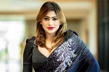 පියුමි හංසමාලි ගෙන් පෙත්සමක්