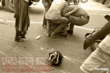 කාර් - බයික් අනතුරින් 19 හැවිරිදි තරුණයා මරුට