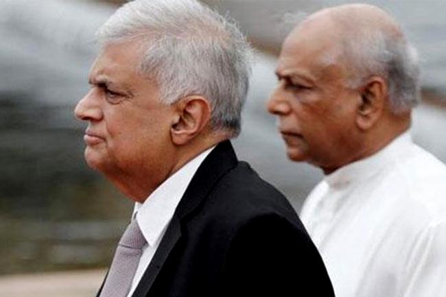 රනිල් දිනවන්න දිනේෂ් සටනට