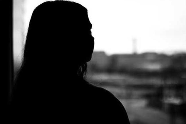 සැකකාරියක් අත්අඩංගුවට ගැනීමට පොලීසිය මහජන සහාය පතයි