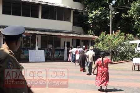 ඔබ ඡන්දය සලකුණු කළේ පෑනෙන් ද ?, පැන්සලෙන් ද ?