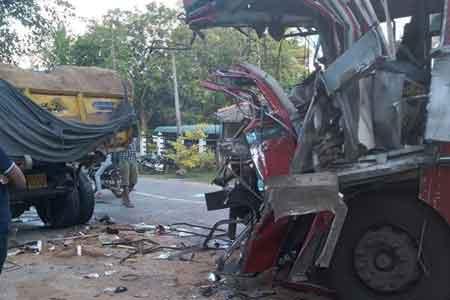 තංගල්ලේ මාරක රිය අනතුරක්