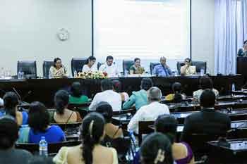 කාන්තාවන් සවිබල ගැන්වීම ගැන පාර්ලිමේන්තුවට වැඩමුළුවක්