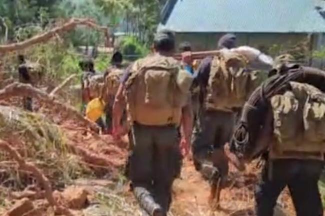 ත්රිවිධ හමුදාවේ 28,500ක් ආපදා සහන ක්රියාන්විතයේ