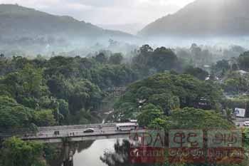 රත්නපුර පාලම අසළ ද්රෝන දර්ශනයක්...