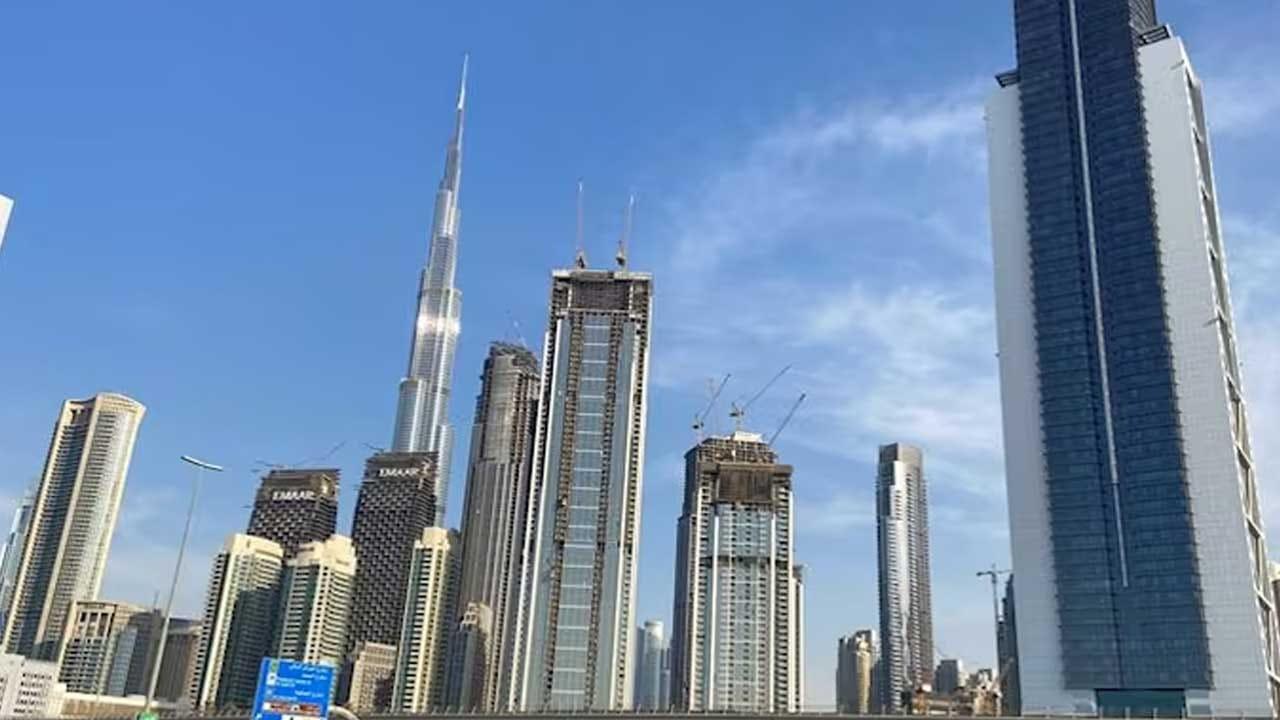 ඉරානයෙන් මිසයිල දෙකක් එල්ල කළ බවට UAE චෝදනා