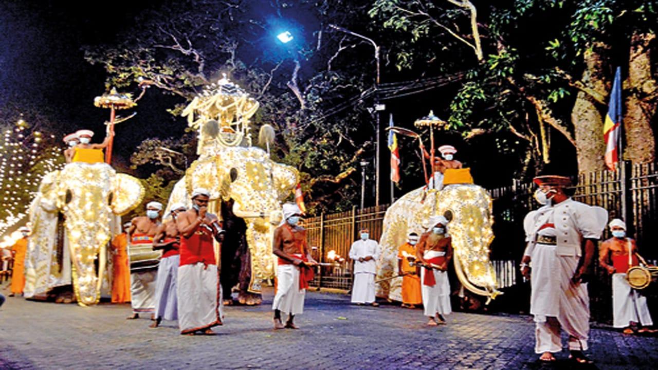 මහනුවර තෙවන කුඹල් පෙරහැර වෙනුවෙන් ක්රිත්මකවෙන රථවාහන සැලැස්ම