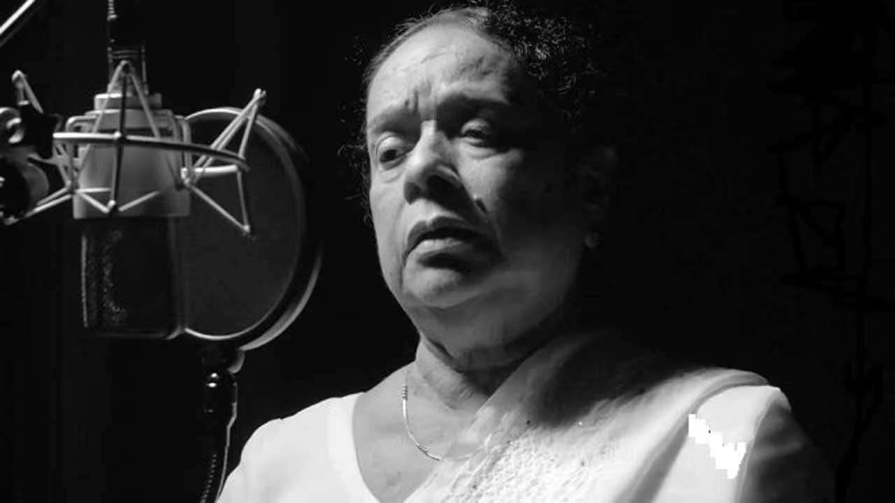 විශාරද නන්දා මාලනීගේ අභාවය හේතුවෙන් 21, 22 සහ 23 ජාතික ශෝක දින ලෙස නම් කෙරේ