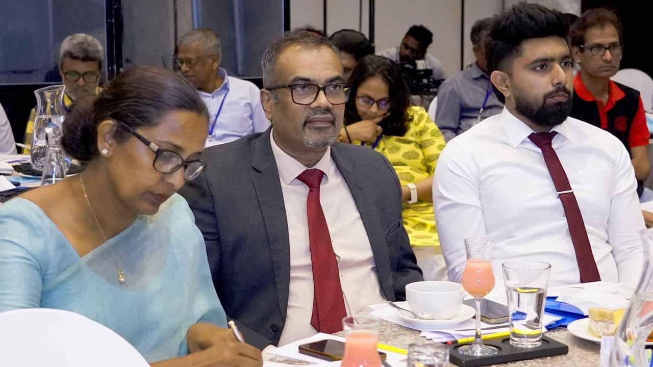 මෙරට කම්කරු නීති පද්ධතිය යාවත්කාලීන කිරීමේ කටයුතු කඩිනම් කෙරේ