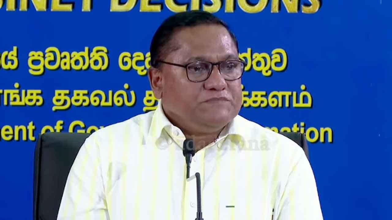තායිලන්තයට වීසා රහිතව ඇතුළුවීමට තිබූ අවස්ථාව නැති වූ හේතුව ඇමති විජිත කියයි