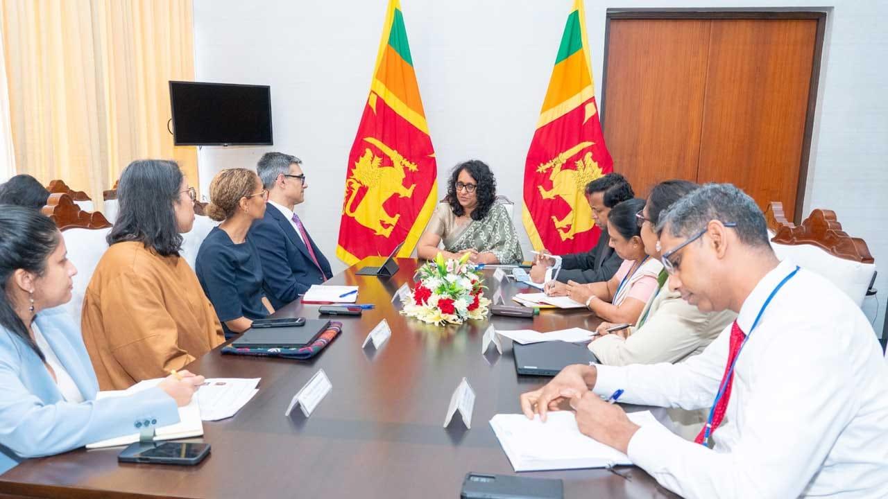 අග්රාමාත්යවරිය සහ IMF නියෝජිත පිරිස අතර හමුවක්