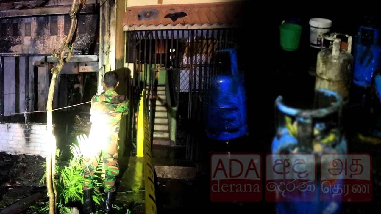 සොයිසාපුර රත්කළ ගින්න පාලනය කරයි - ගිනිගත් නිවසේ ගෑස් සිලින්ඩර් 20කට වඩා