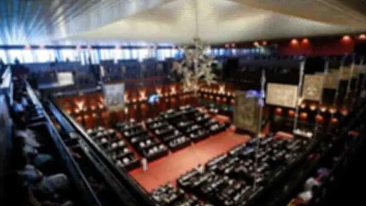 පාර්ලිමේන්තු සභාවාරය ඇරඹෙයි