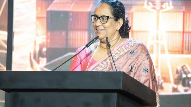 සියලු ආයෝජන සම්පූර්ණ වගවීමෙන් හා නිසි නියාමනයකින් සිදුවිය යුතුයි - අගමැති හරිනි